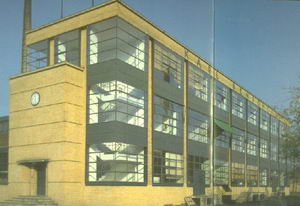 ساختمان شرکت فاگوس - گروپیوس