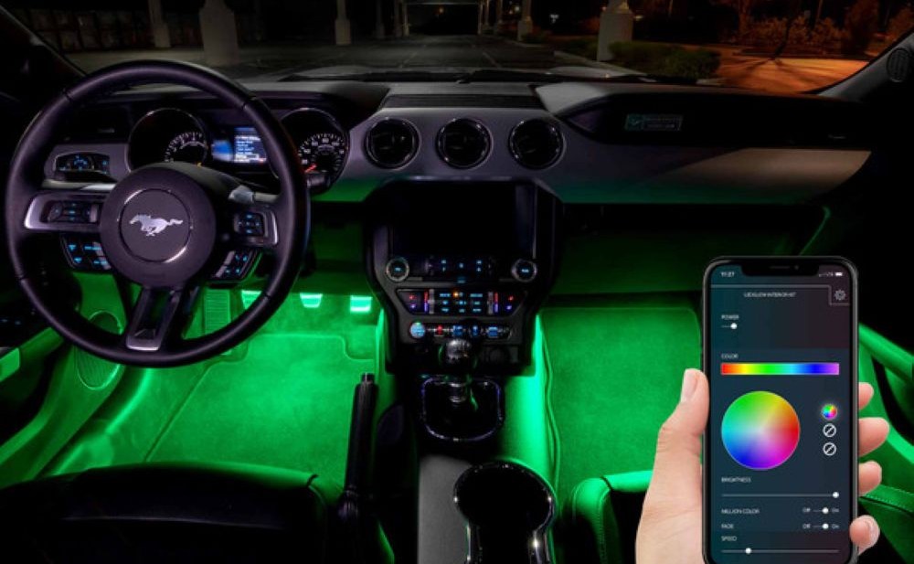 انتخاب نور داخلی خودرو