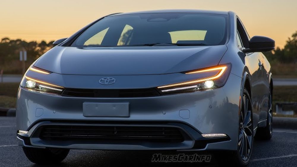 تویوتا پریوس